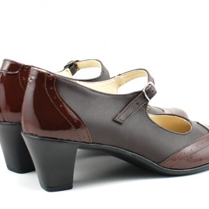 Pantofi dama eleganti din piele naturala maro cu toc de 5 cm cod P118M