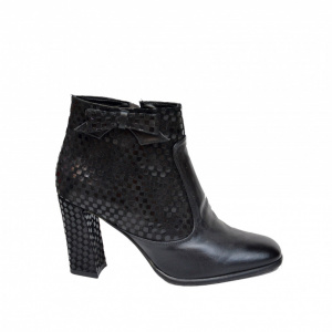 Ghete dama negre din piele naturala cod LSG320 - LICHIDARE STOC 39