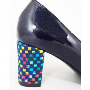 Pantofi dama eleganti din piele naturala negri cu buline cod P317