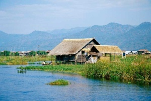 Tablou Casa Asia