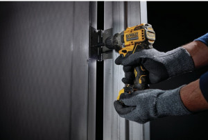 Masina de gaurit si insurubat cu acumulator DeWALT DCD701D2 12 V, 2 x 2 Ah, 57 Nm