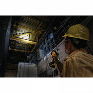 Proiector led cu acumulator DeWALT DCL043, 18V, autonomie 10 ore, 1000 lum, 400 metri