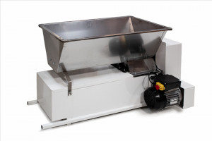 Zdrobitoare-desciorchinator cu motor 0.75Kw, cuva semi inox, Ø96×220mm ENO 15