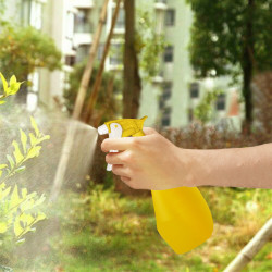 Vermorel Uzman 5 l galben cu tija metalica + Cadou Vermorel botanic 1l