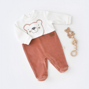 Salopeta Ursulet cu maneca lunga si botosei din 80%bumbac organic si 20% poliester - Caramiziu, Baby Cosy (Marime: 6-9 luni)