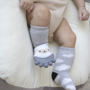 Sosete cu accesoriu dentitie BabyJem Teether Socks (Culoare: Gri)