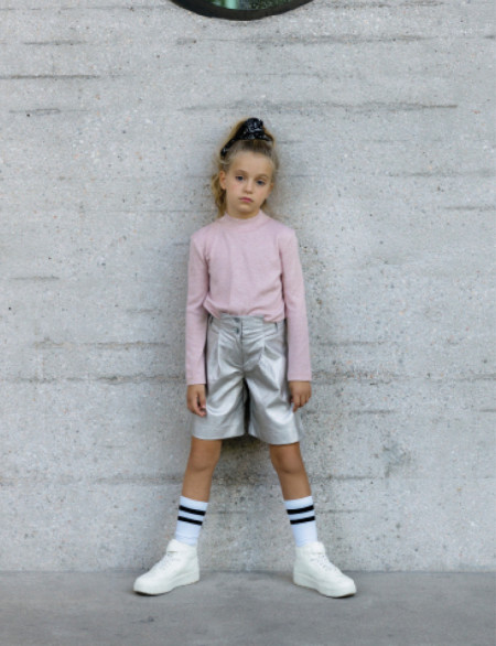 Pantaloni bermude piele