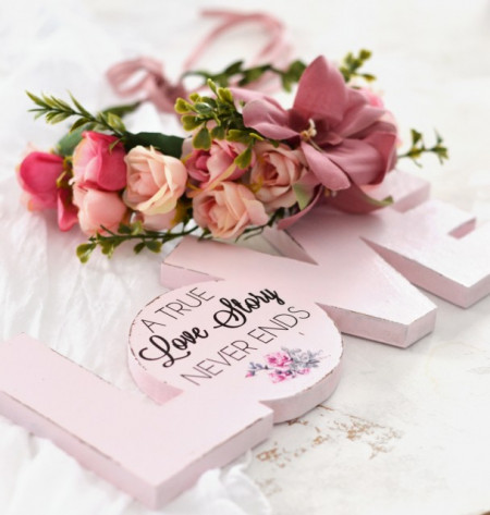Decupaj litere 'Shabby Chic Love'' cu mesaj personalizat