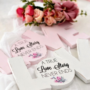 Decupaj litere 'Shabby Chic Love'' cu mesaj personalizat