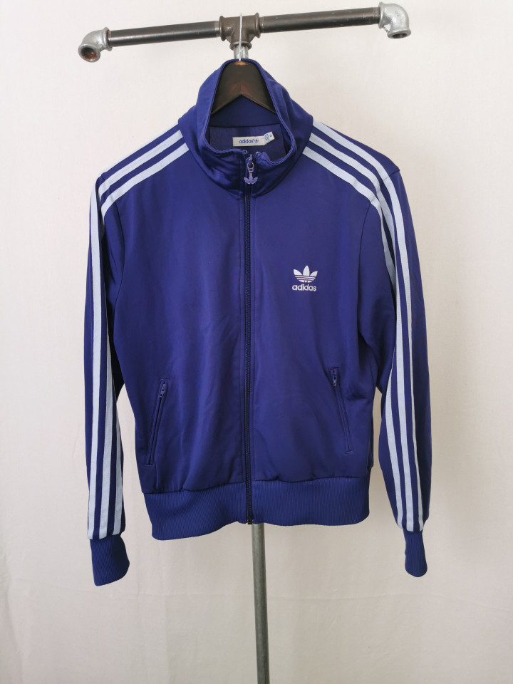 the wind is strong party consonant Bluza Adidas dama 40.